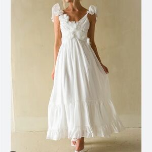 Elegant White Maxi Dress